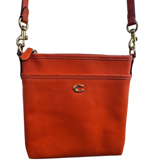 Coach‎ Orange Pebble Leather Crossbody Bag With Front Pocket - Picture 3 of 12